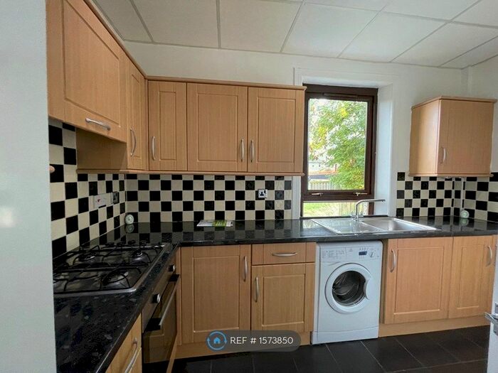 2 Bedroom Flat To Rent In Izatt Terrace, Clackmannan, FK10
