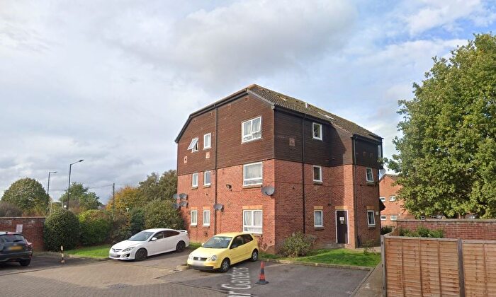 Studio To Rent In Braemar Gardens, Slough, SL1