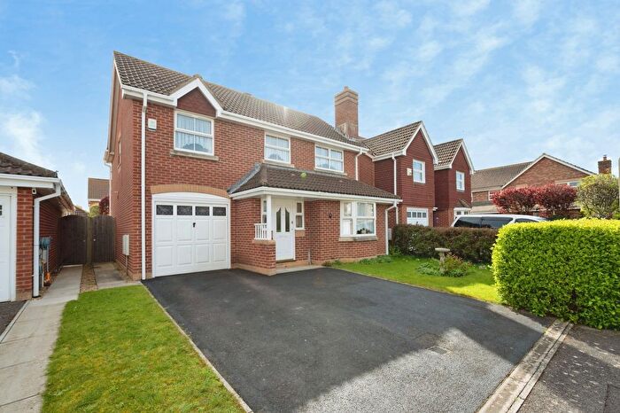 4 Bedroom Detached House For Sale In Hamfield Drive, Hayling Island, Hampshire, PO11