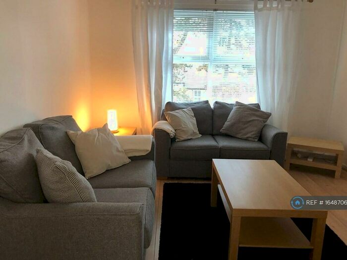 1 Bedroom Flat To Rent In Dean Court, Derby, DE23