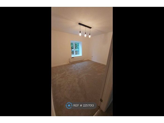 1 Bedroom Flat To Rent In Stephen House, Knottingley, WF11