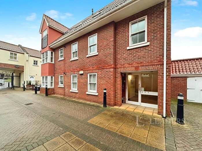 2 Bedroom Flat To Rent In St. Martin At Bale Court, Cattle Market Street, Norwich, NR1