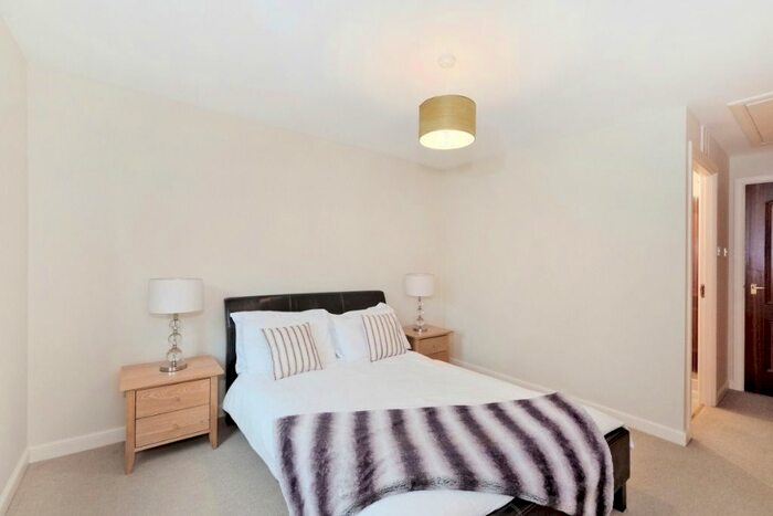 2 Bedroom Flat To Rent In Kirklea Gardens, Cults, Aberdeen, AB15