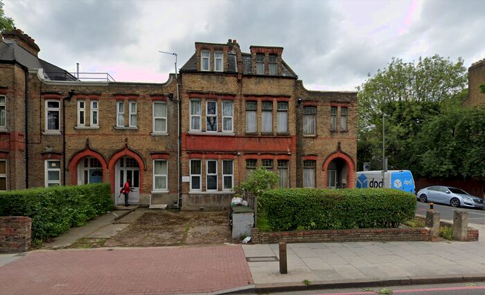 Studio To Rent In Trinity Road, London, SW17