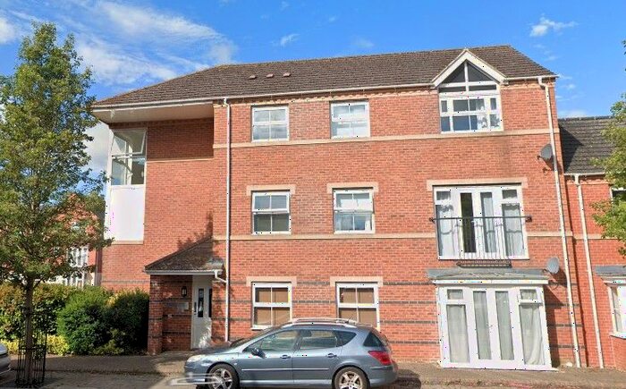 2 Bedroom Flat To Rent In Padbury Drive, Banbury, OX16