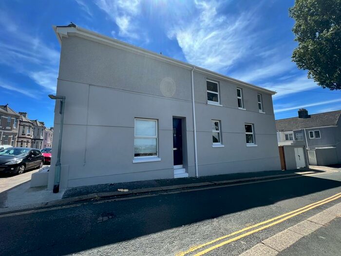 2 Bedroom End Of Terrace House To Rent In Barton Avenue, Keyham, Plymouth, PL2