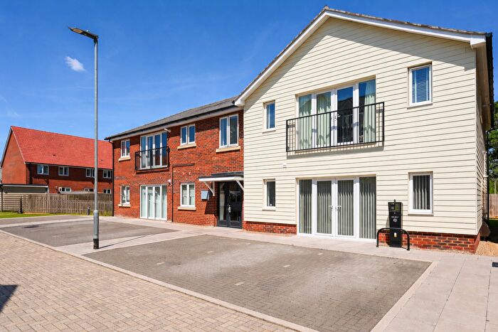 2 Bedroom Flat For Sale In Woodland Glade, Mytchett, Camberley, GU16