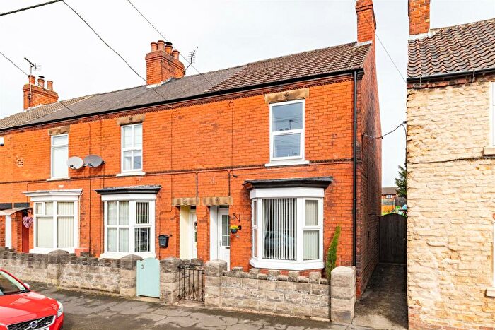 3 Bedroom End Of Terrace House For Sale In Park Street, Winterton, DN15