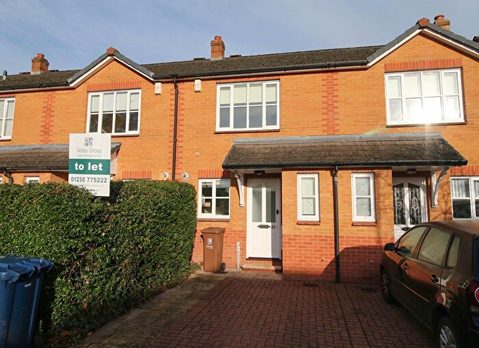 2 Bedroom Property To Rent In Bampton Close, Oxford, OX4