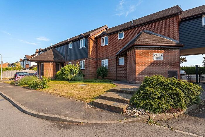 1 Bedroom Flat For Sale In Smithers Court, East Peckham, Tonbridge, TN12