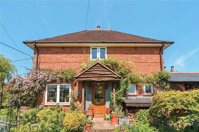 3 Bedroom Semi-Detached House For Sale In Set Thorns Road, Sway, Lymington, Hampshire, SO41
