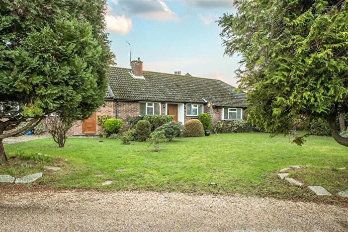 3 Bedroom Bungalow For Sale In Howard Close, West Horsley, KT24