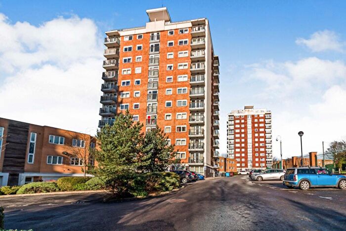 2 Bedroom Apartment To Rent In Lakeside Rise, Manchester, Greater Manchester, M9