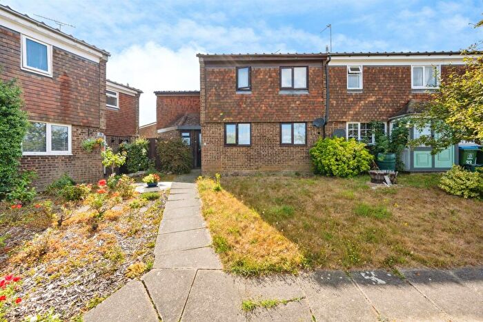 4 Bedroom End Of Terrace House For Sale In Abbotts Way, Wingrave, Aylesbury, HP22