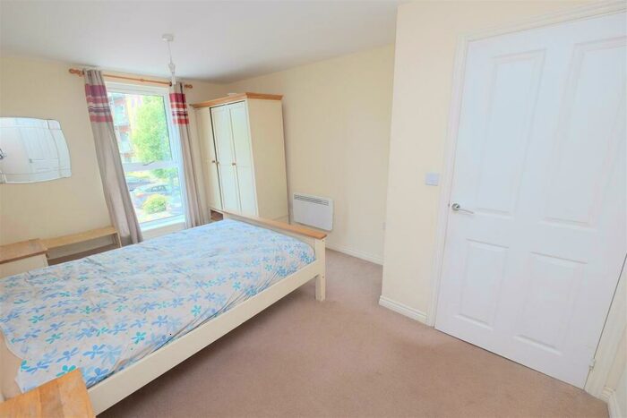 2 Bedroom Flat For Sale In Vacant Flat |, BS3