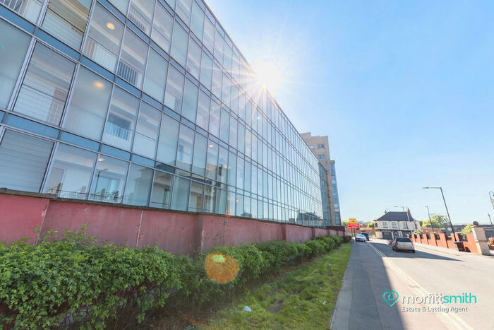 2 Bedroom Apartment To Rent In Anchor Point, Bramall Lane, - Viewing Essential, S2