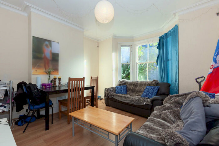 6 Bedroom Terraced House To Rent In Bullingdon Road, Oxford, OX4