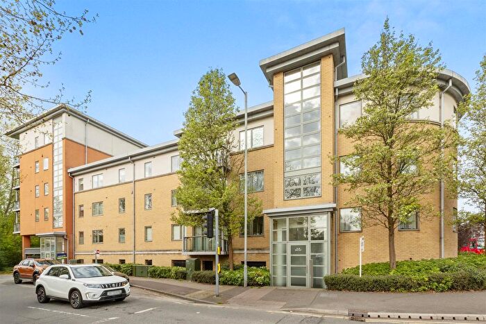 1 Bedroom Flat For Sale In Ryemead Boulevard, High Wycombe, HP11