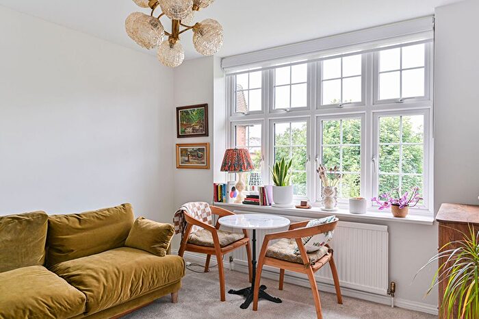 1 Bedroom Flat For Sale In Streatham Close, Streatham Hill, London, SW16