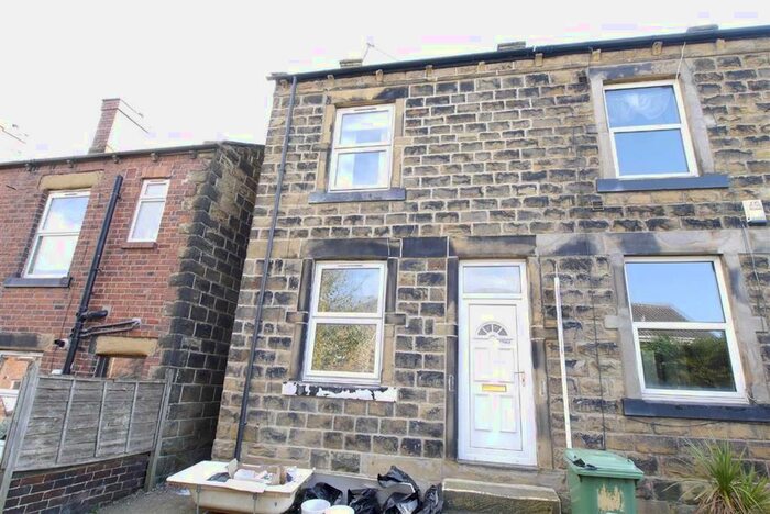 End Of Terrace House To Rent In Lords Buildings, Morley, Morley, LS27