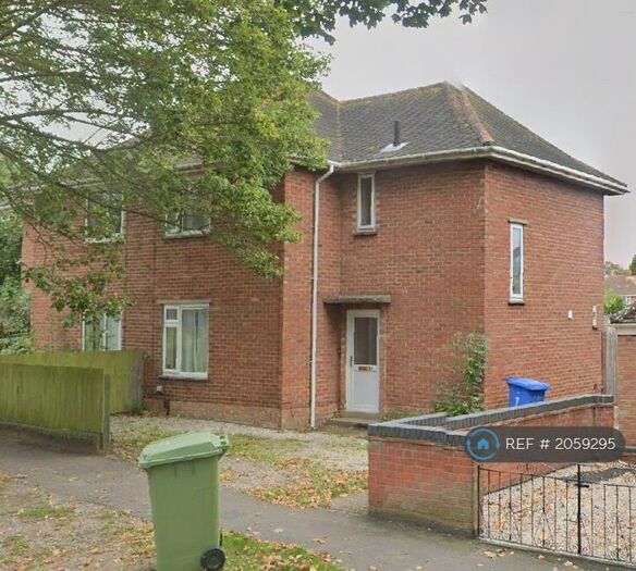 3 Bedroom Semi-Detached House To Rent In Little John Road, Norwich, NR4