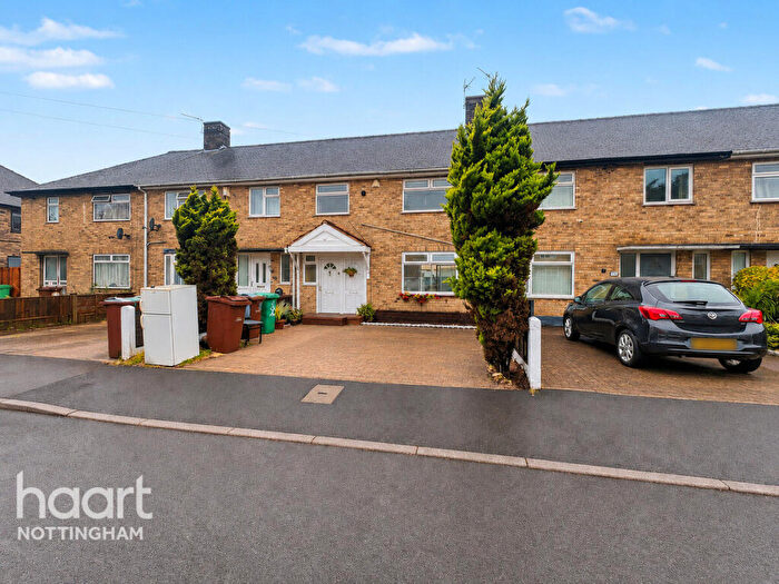 3 Bedroom Terraced House For Sale In Scafell Way, Clifton, NG11