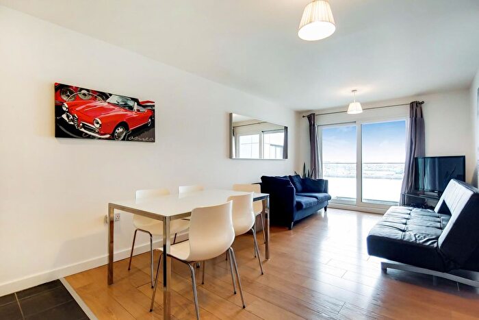 2 Bedroom Flat To Rent In City Peninsula, North Greenwich, SE10