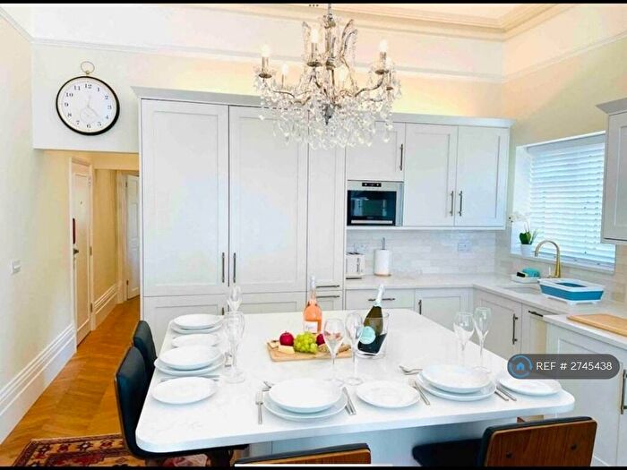 2 Bedroom Flat To Rent In Belmont House, Ventnor, PO38