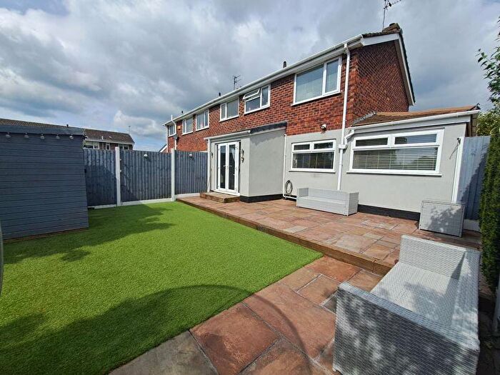 3 Bedroom End Of Terrace House For Sale In Manion Avenue, Liverpool, L31
