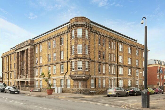 2 Bedroom Flat To Rent In Canterbury Road, Margate, CT9