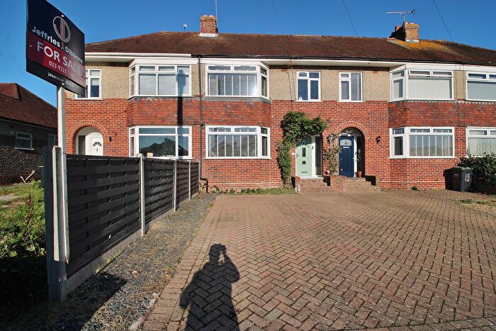 3 Bedroom Terraced House For Sale In Elmwood Avenue, Waterlooville, PO7