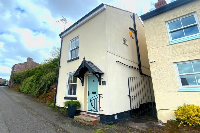 2 Bedroom Detached House To Rent In High Street, Frodsham, WA6