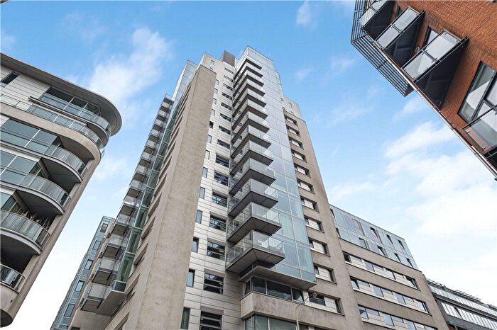 1 Bedroom Flat To Rent In Empire Square West, Empire Square, London, SE1