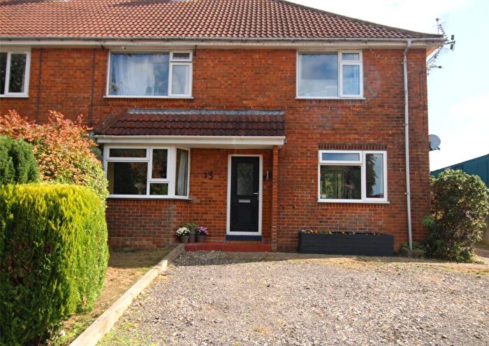 2 Bedroom Apartment For Sale In Leedam Road, Bournemouth, Dorset, BH10
