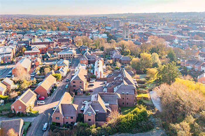 2 Bedroom Apartment For Sale In Bewicks Reach, Newbury, Berkshire, RG14