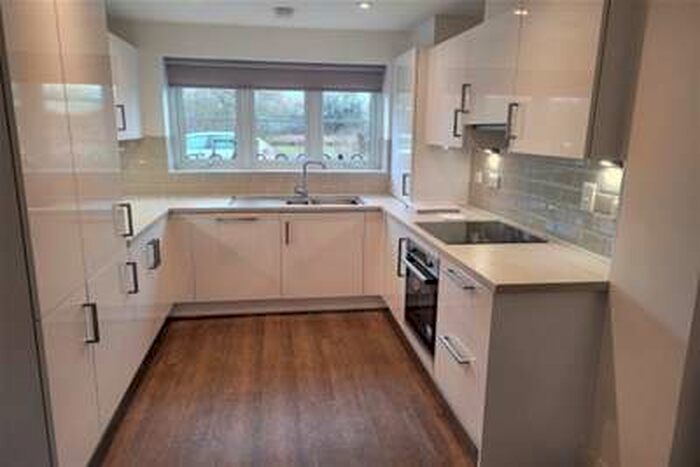 3 Bedroom House To Rent In Houghton Avenue, Berewood, PO7