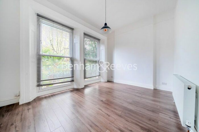 3 Bedroom Flat To Rent In Hornsey Lane, Highgate, N6