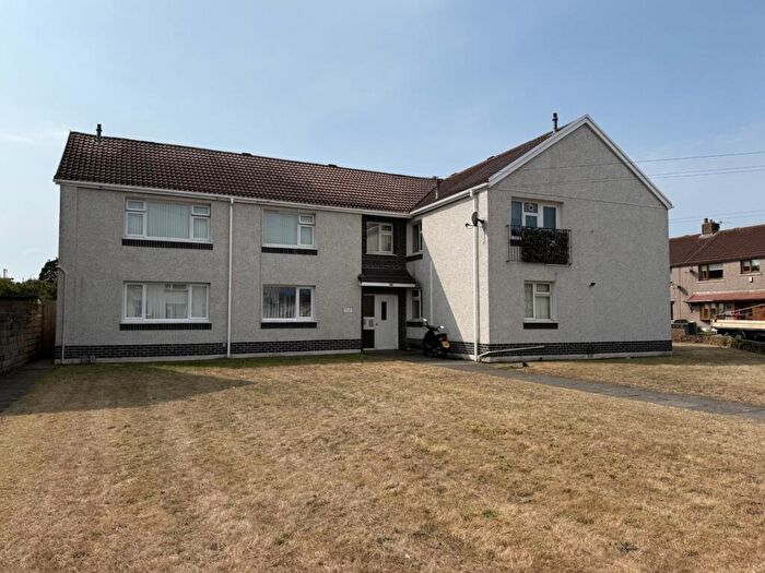 2 Bedroom Flat For Sale In Long Vue Road, Port Talbot, Neath Port Talbot., SA12