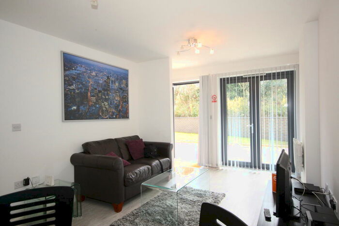 1 Bedroom Flat To Rent In Guildford Road, Woking, GU22
