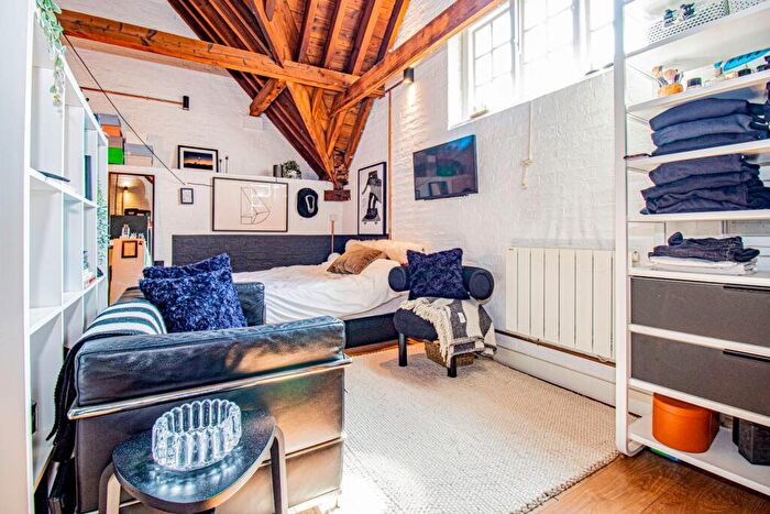 1 Bedroom Apartment To Rent In Calvert Avenue, Shoreditch, E2