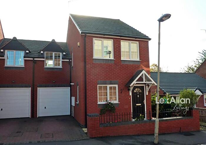 3 Bedroom Detached House To Rent In Crossley Street, Netherton, Dudley, DY2