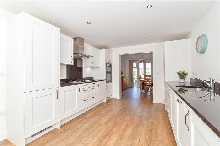 4 Bedroom Detached House For Sale In Squires Grove, Eastergate, Chichester, West Sussex, PO20