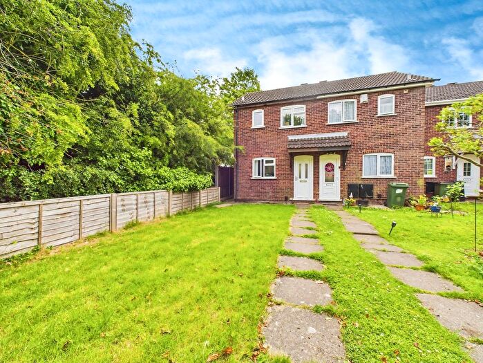 2 Bedroom End Of Terrace House For Sale In Creaton Court, Wigston, LE18
