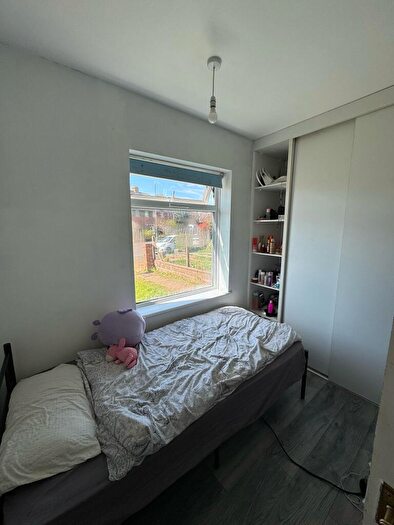 2 Bedroom Flat To Rent In Clarke Avenue, Hove, BN3