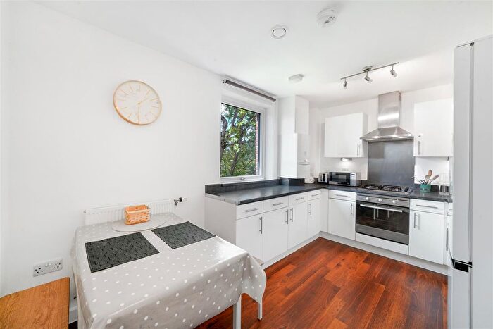 1 Bedroom Flat To Rent In St. Michaels Road, London, NW2