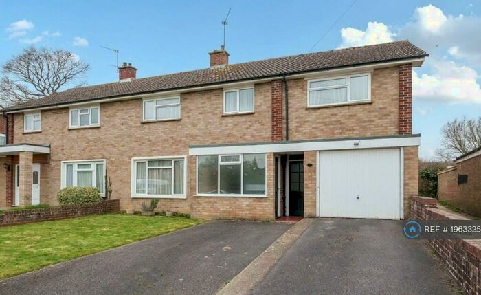 7 Bedroom Semi-Detached House To Rent In Applegarth Avenue, Guildford, GU2