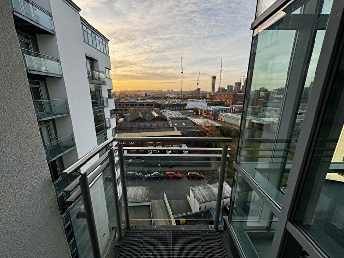 1 Bedroom Flat To Rent In Ingram Street, Leeds, West Yorkshire, LS11