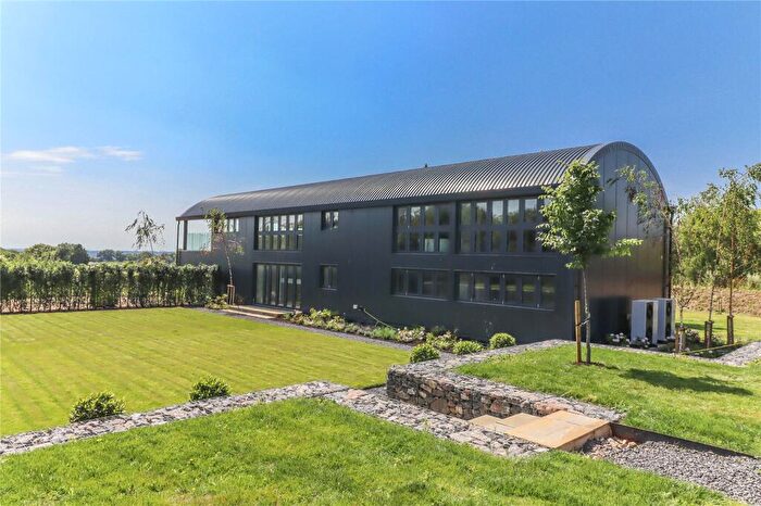 4 Bedroom Detached House For Sale In Penny Lane, Stockbridge, Hampshire, SO20