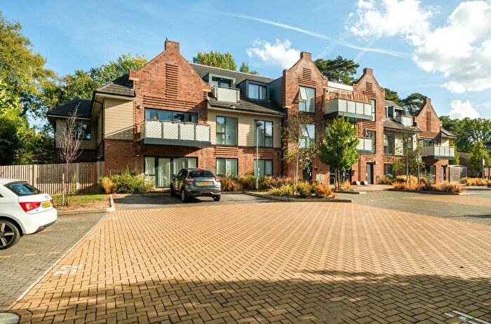 1 Bedroom Flat For Sale In Arnett Avenue, Finchampstead, Wokingham, Berkshire, RG40