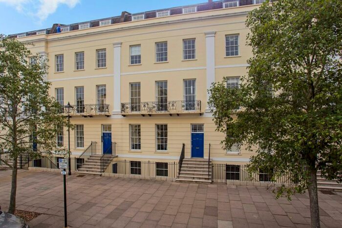 3 Bedroom Apartment To Rent In The Broad Walk Imperial Square, GL50